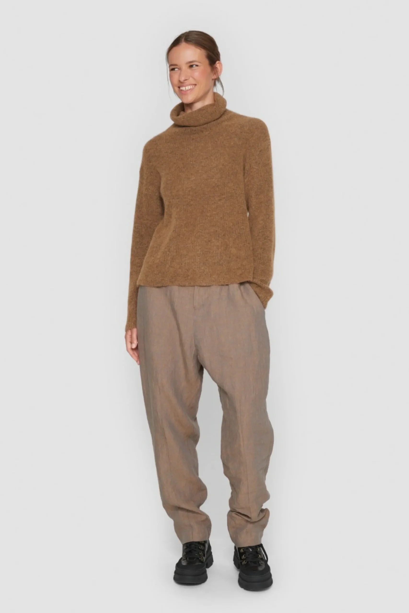 Dandelion Knit Hojhalset Bluse